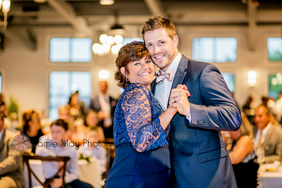 holland michigan wedding photographer