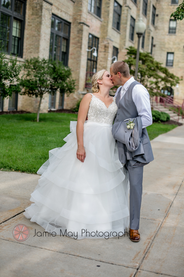 michigan wedding photographer