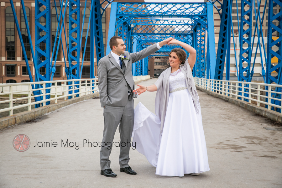 grand rapids wedding photographer