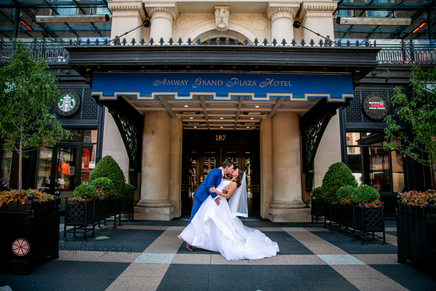 grand rapids wedding advice and photography