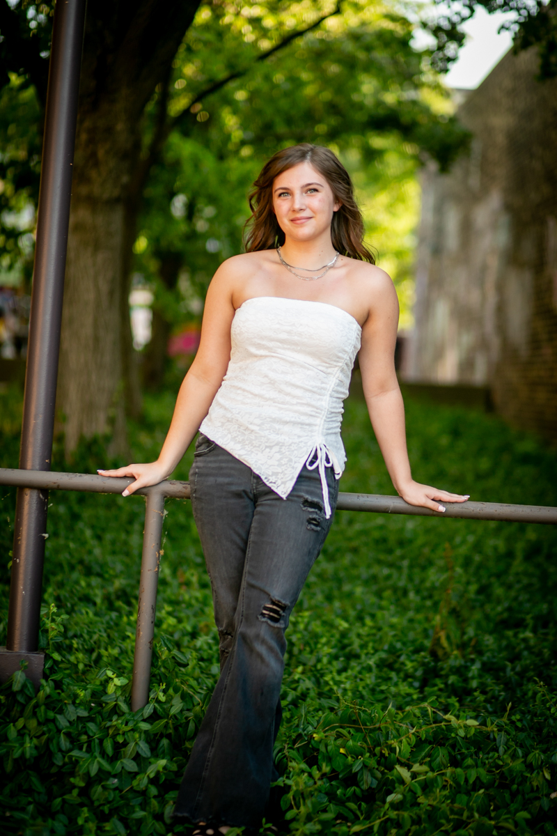 senior pictures on the lakeshore