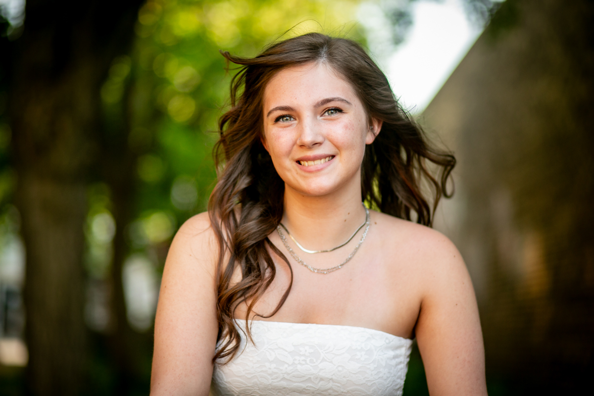 senior pictures on the lakeshore