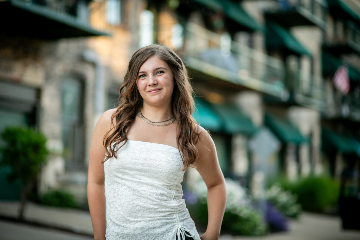 senior pictures on the lakeshore