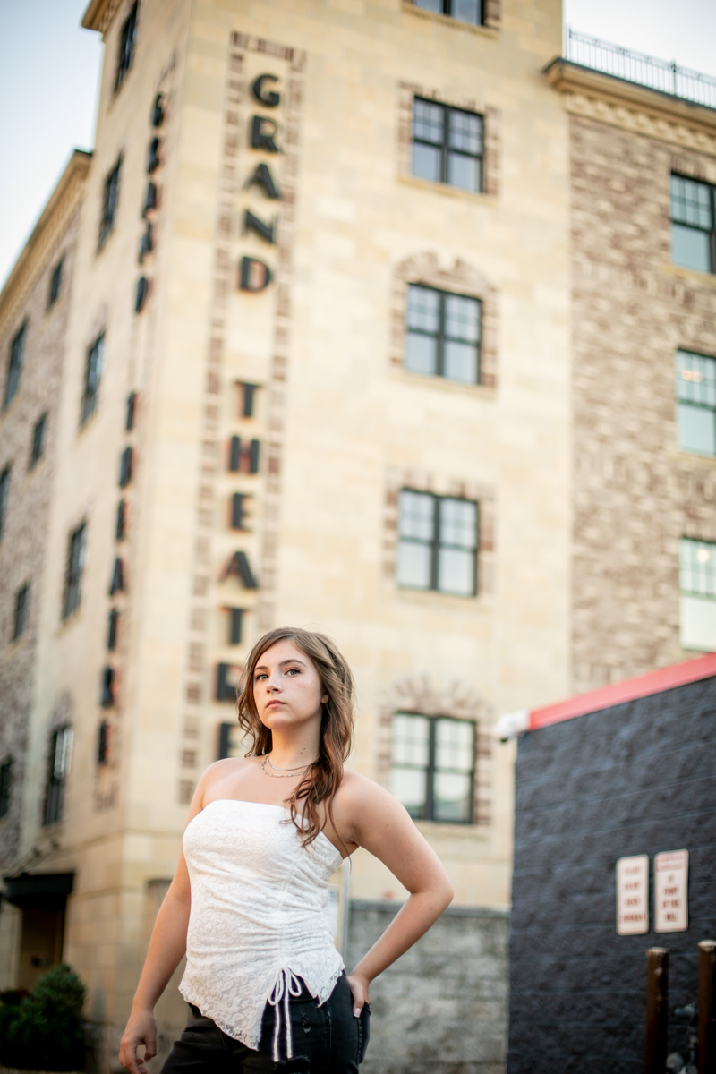 senior pictures on the lakeshore