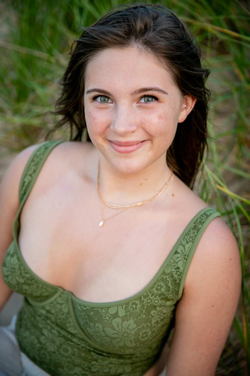 senior pictures on the lakeshore