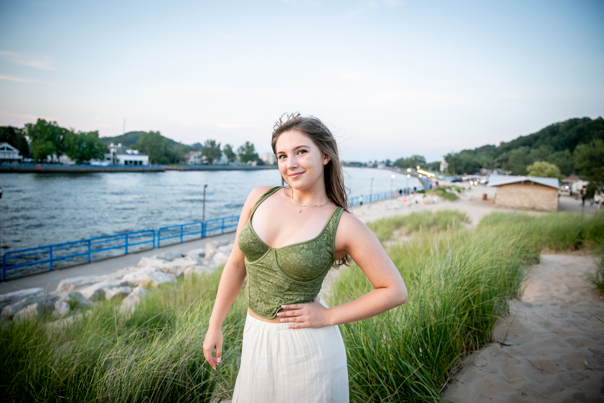 senior photos at grand haven lakeshore